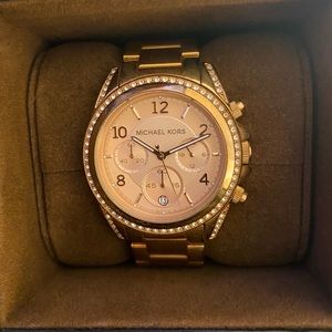 Michael Kors rose gold watch